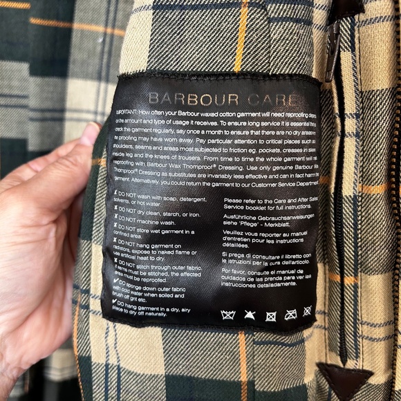 Barbour Beadnell® Waxed Jacket Sage Tartan - Picture 10 of 16